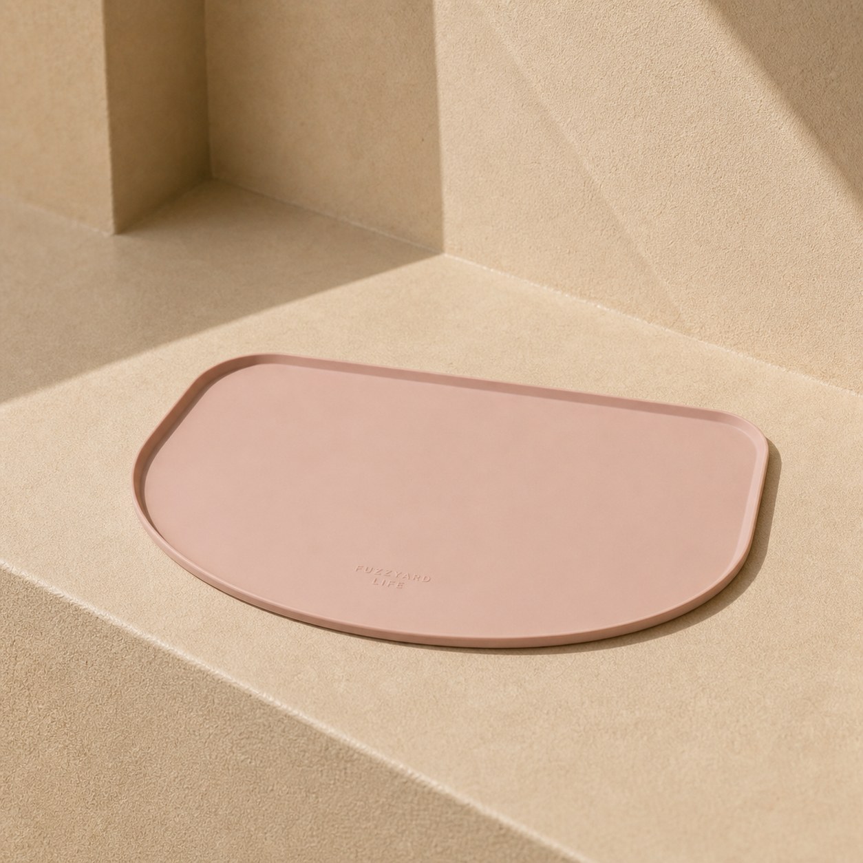 Mantel de silicona para comedero FuzzYard Life Soft Blush - Image 2